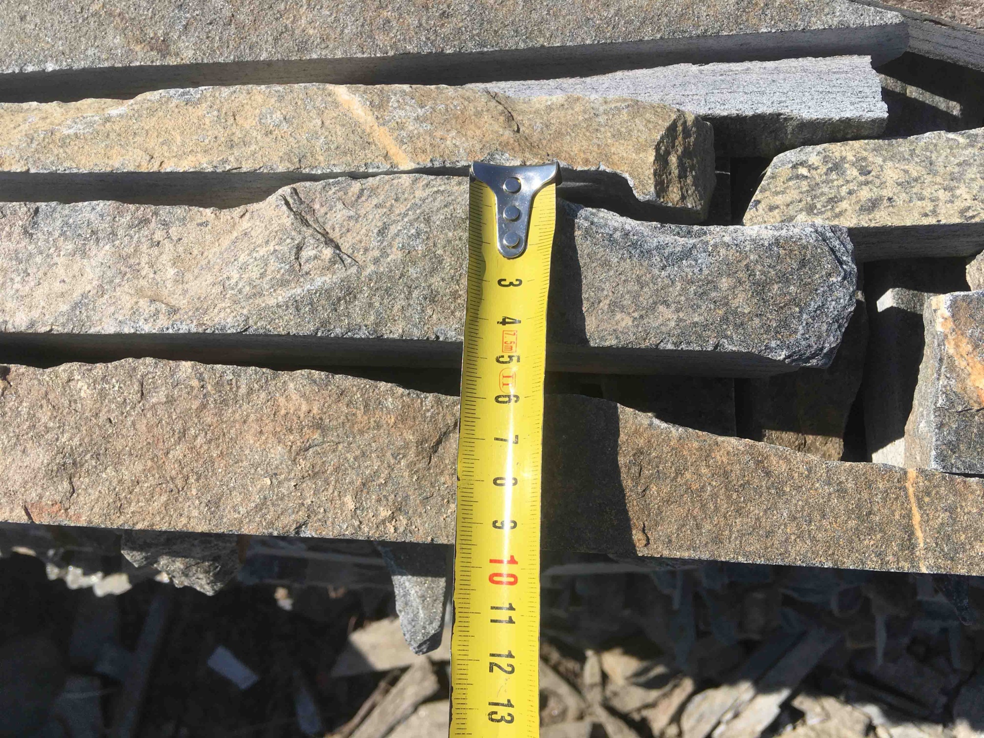 Горбушка златолит мультиколор для облицовки купить в Орловской области