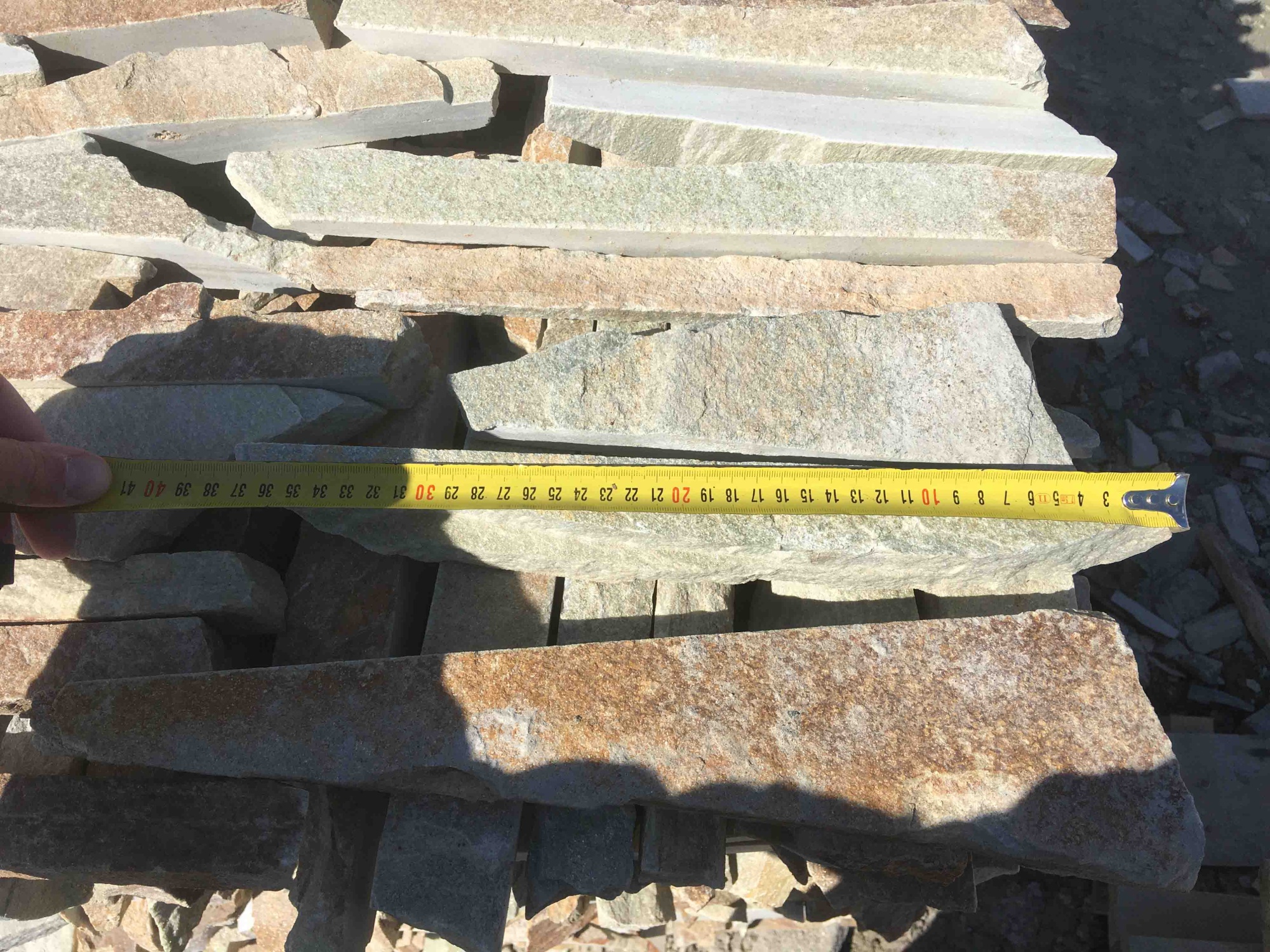 Горбушка златолит золотистый для облицовки купить в Орловской области