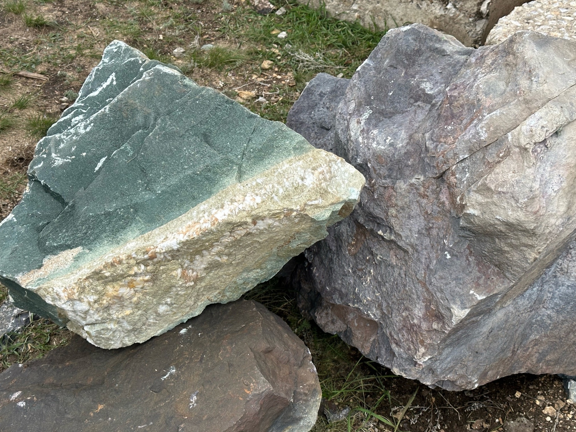 Камни для ландшафтного дизайна зелёные 10-60 килограмм купить в Орловской области