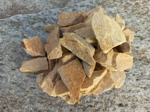 Златолит жёлтый декоративная каменная крошка купить в Орловской области