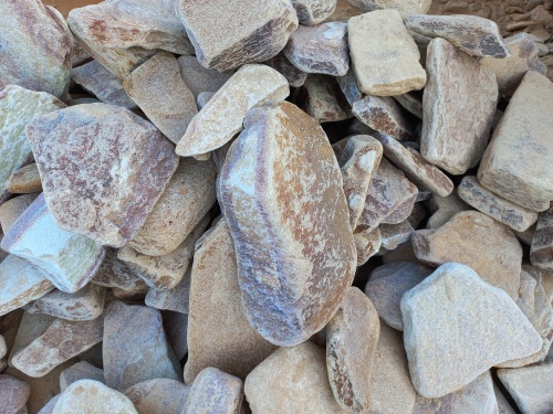 Златолит жёлтый, жёлто-зелёный глыбки и валуны для ланшафтного дизайна купить в Орловской области