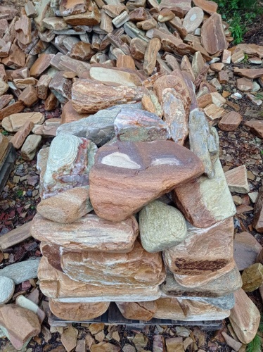 Златолит жёлтый, жёлто-зелёный глыбки и валуны для ланшафтного дизайна купить в Орловской области