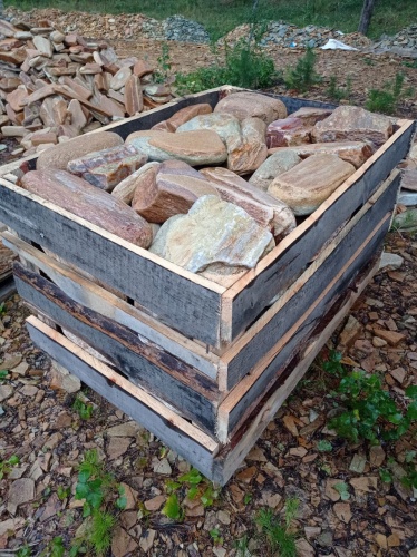 Златолит жёлтый, жёлто-зелёный глыбки и валуны для ланшафтного дизайна купить в Орловской области