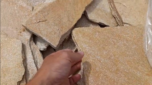 Плитняк златолит жёлтый золотистый для отмостки купить в Орловской области