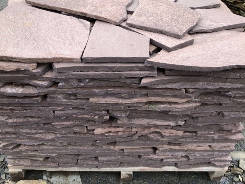 Плитняк лемезит бордовый для облицовки цоколя 20-25 мм  купить в Орловской области