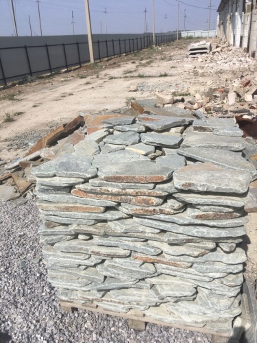 Златолит серебристый галтованный для лестниц купить в Орловской области