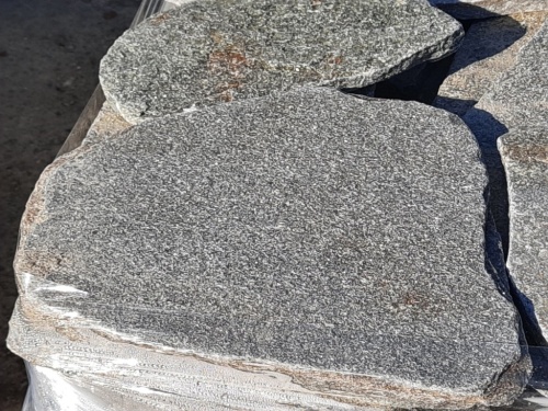 Златолит серебристый галтованный для лестниц купить в Орловской области